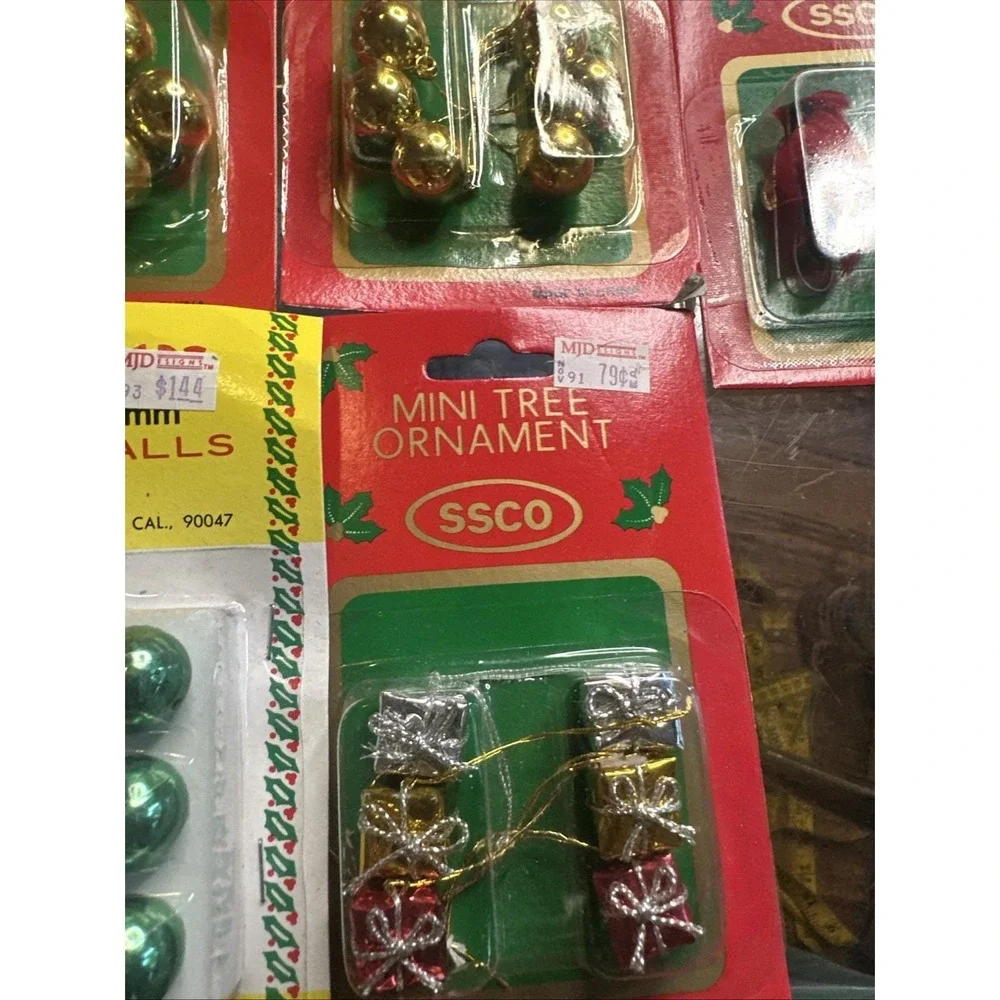 Lot‎ 10 Vintage Mini Christmas Tree Ornaments SSCO Hofert Cardinals Gifts Balls